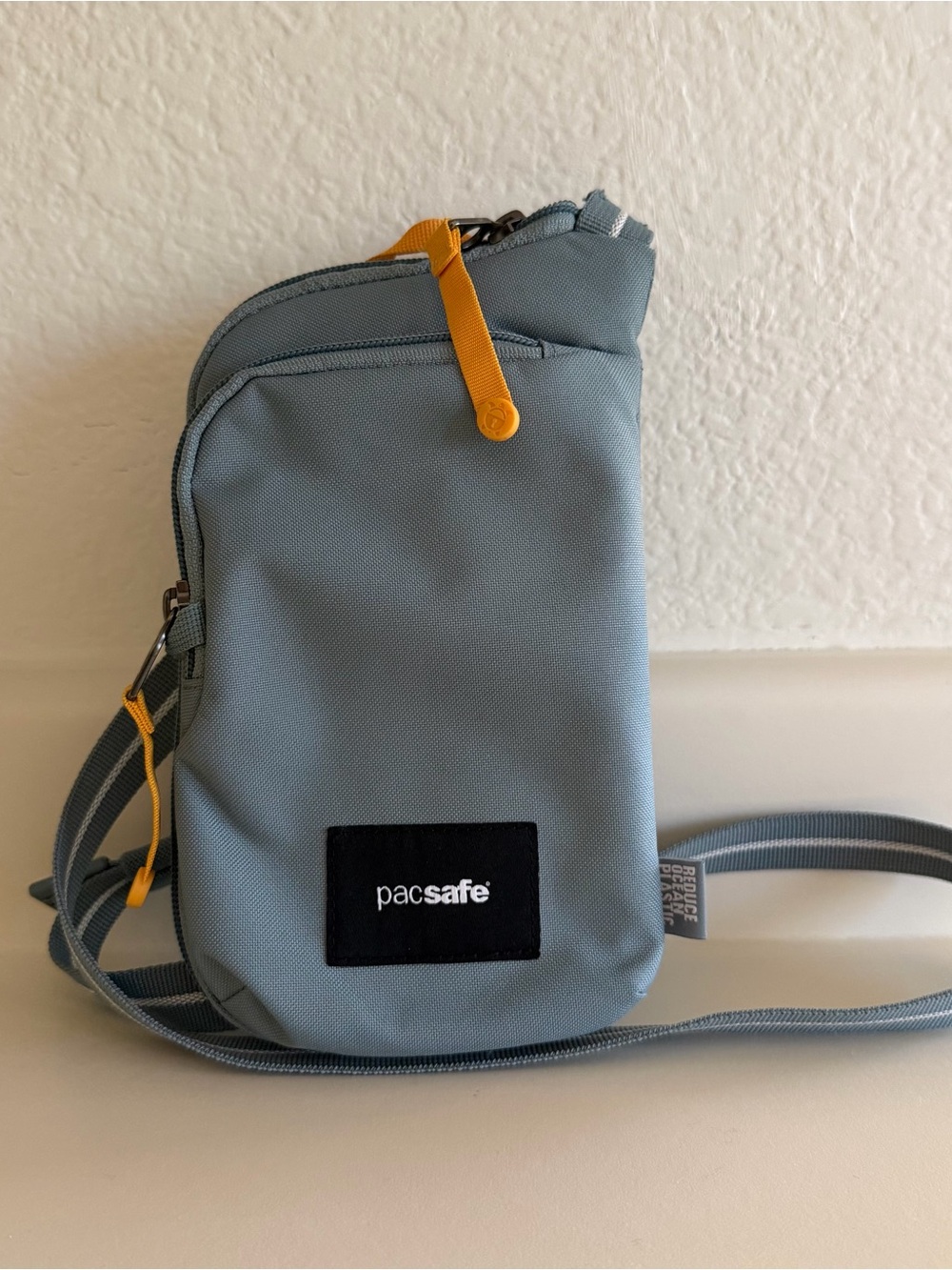 Pacsafe® GO Anti-Theft Tech Crossbody(Fresh Mint)
